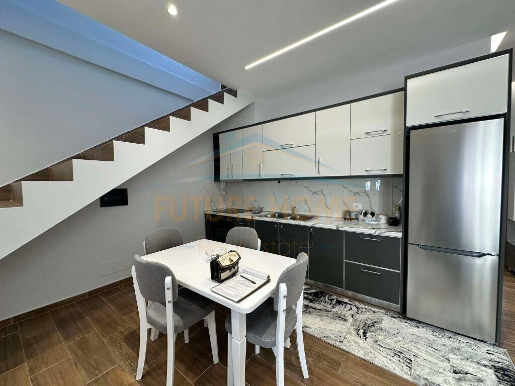 Qera, Vile Private, Kashar. 450 €,UNA47803