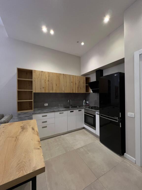 DUPLEX NE SHITJE 2+1+2 TE KODRA DIELLIT 1 , TIRANE