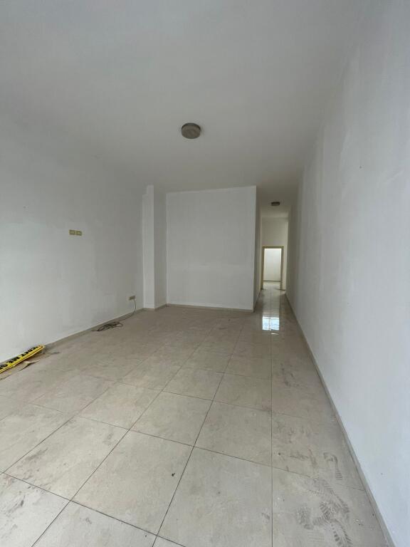 🏡 LOCALE COMMERCIALE IN VENDITA📍ACQUEDOTTO DURAZZO