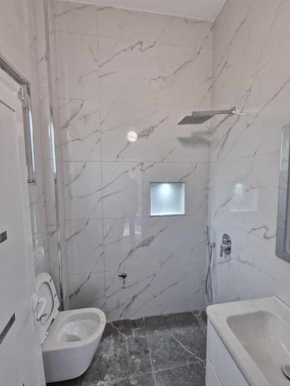 Jepet me qera apartament 1+1 ne Astir bosh