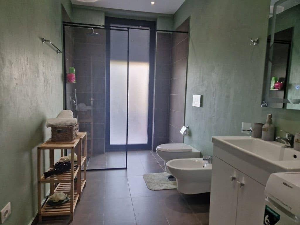 Vendesi appartamento 1+1+posto auto vicino al Nuovo Mercato!i  