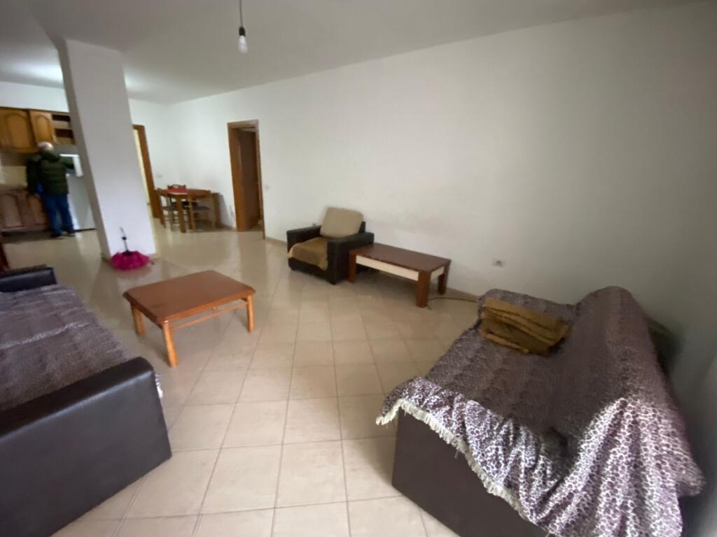 Affittasi Appartamento 2+1+2 Bagni +1 Balcone