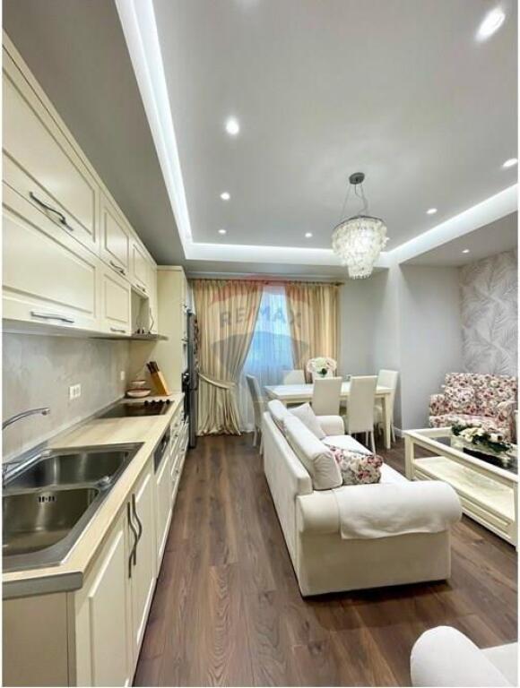 Rruga e Durrësit, Tiranë Apartament Për Qera  2+1