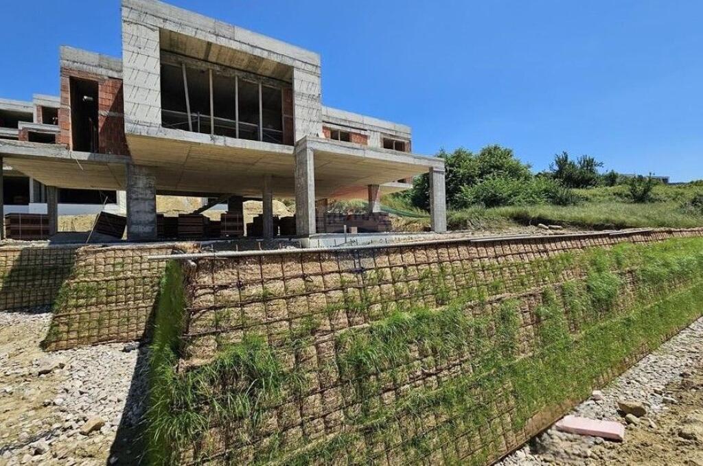 Villa - For Sale - Lake of Farka, Tirana !!! (ID: 530181081-321)