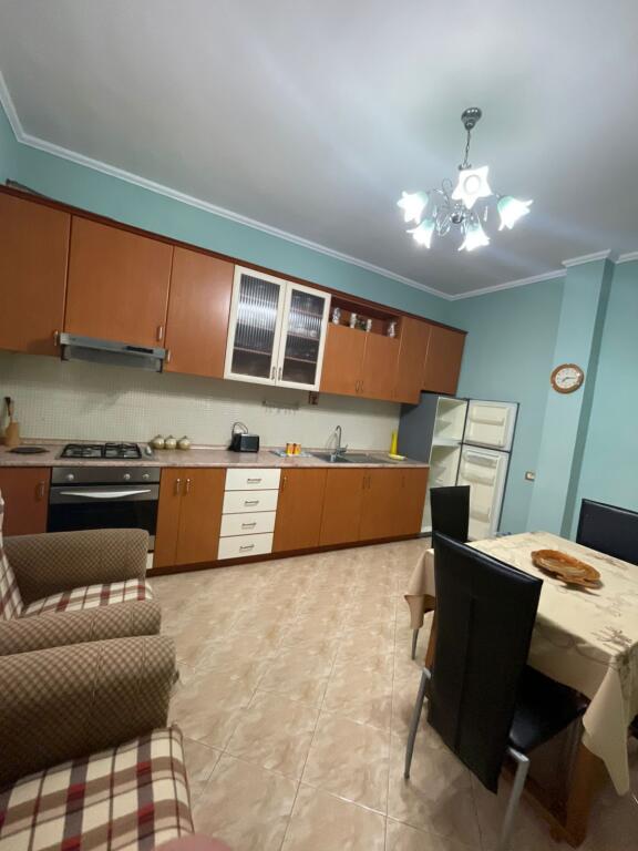APARTAMENT ME QERA 2+1 – Plazh, pranë Ures Dalanit, Durrës