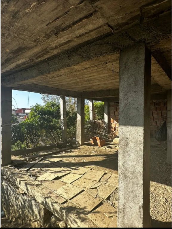 Okazion Shitet Vile Ne Arapaj Durres