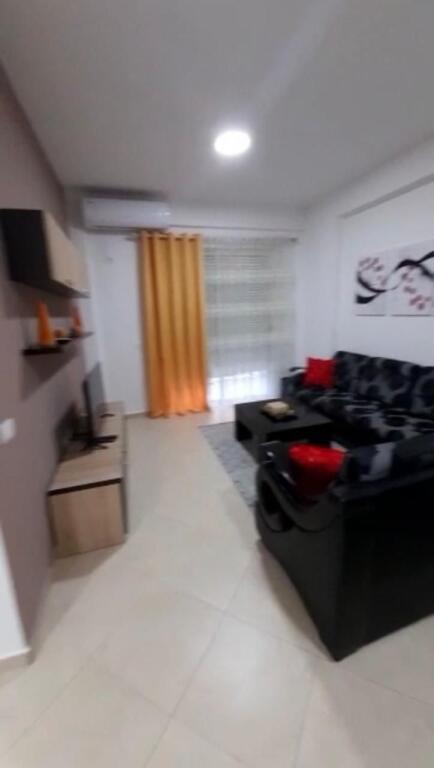 Apartament me qera 2+1 📍Misto Mame