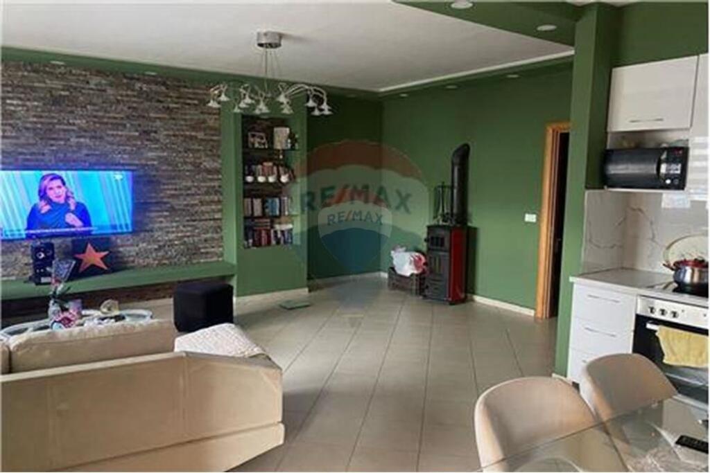 Apartament 2+1+2 ne shitje tek Fresku