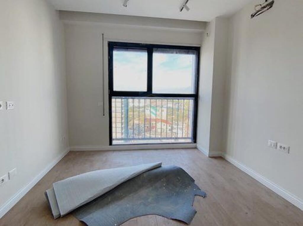 Shitet, Apartament 2+1, Jordan Misja, Tiranë.