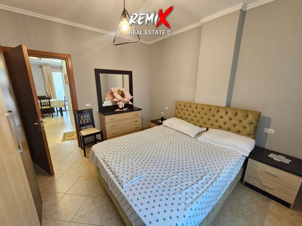 SHITET APARTAMENT 1+1 NE PLAZHIN E MALI ROBIT