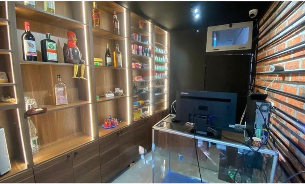 SHOP FOR RENT BEHIND THE AMERICAN EMBASSY