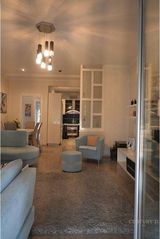 Apartament 3+1 me qera në Kompleksin Delijorgji, Tiranë 1,300 € /Muaj