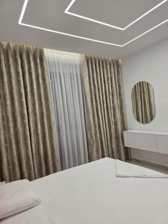 APPARTAMENTO 1+1 IN AFFITTO Kodra e Diellit 700 €