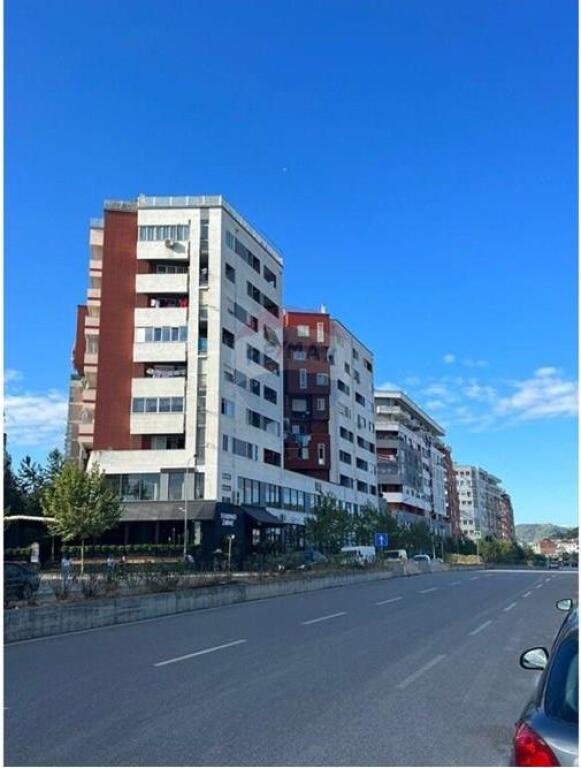 Apartament 1+1 per shitje ne Yzberisht !