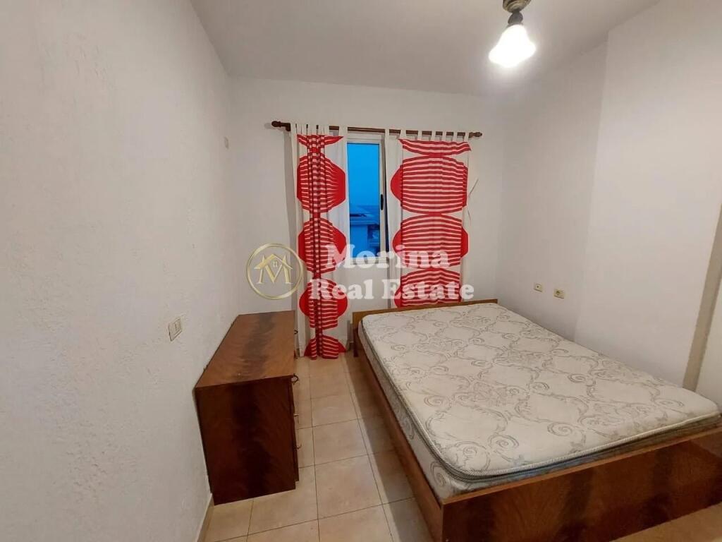 Qera, Apartament 1+1, Kodra e Diellit , 350 euro/muaj Bill Klinton