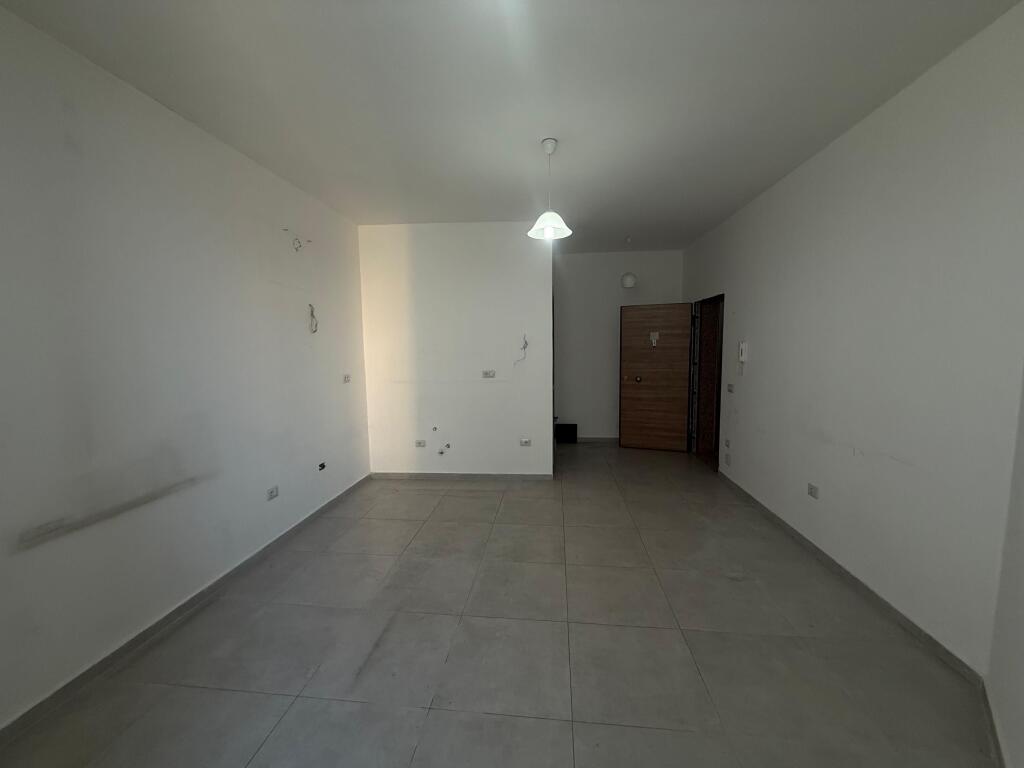 Zyre me Qira Rruga Komuna e Parisit