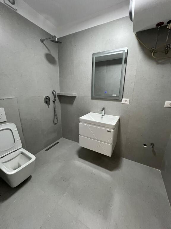 FOR SALE APARTMENT 2+1+BALCONY 118,000 €  OXHAKU,UET, TIRANA