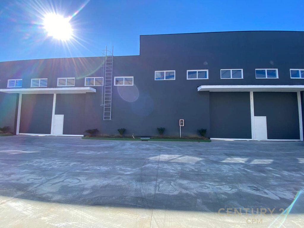 Warehouse of 1900 m² for rent on the Durrës–Tiranë highway, near the “Turgut Ozal” College!