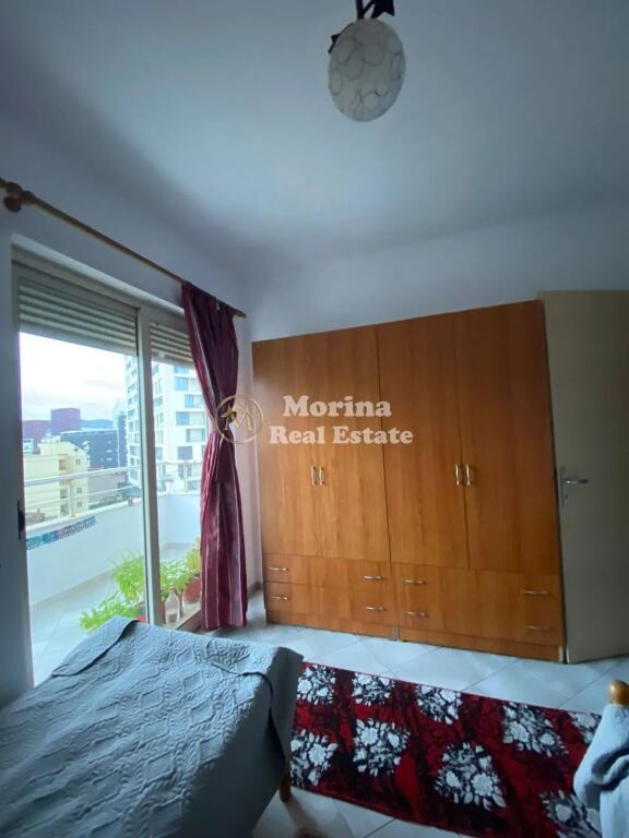 Qera, Apartament 1+1, prane Prokurorise se Tiranes, 550 euro/muaj