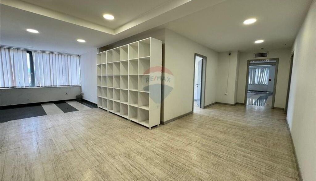 Office - For Rent - Zogu I Zi, Tirana !!! (ID: 530181047-538)