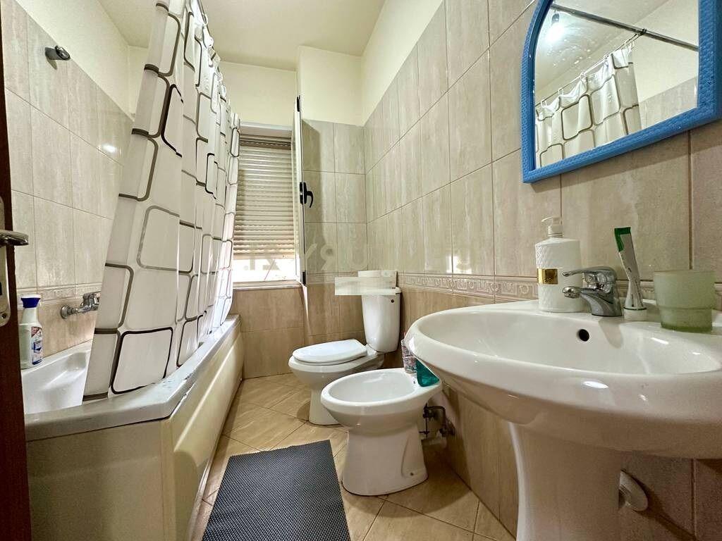 QIRA, APARTAMENT 2+1+2 ME POST PARKIMI