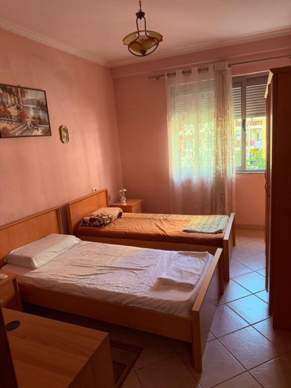 Jepet Apartament me qera