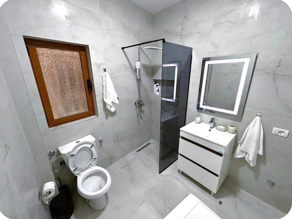 Apartament 2+1 Me Qira në Restorant Durrësi, Tiranë - 800€ 800 € /Muaj