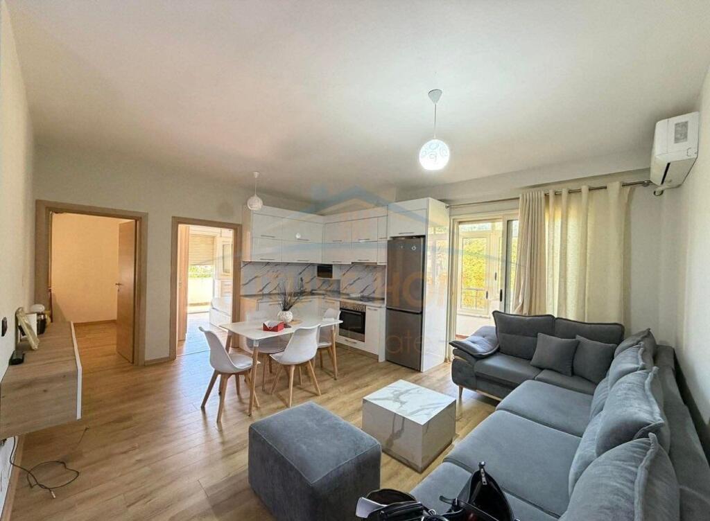 Qera , Apartament 2+1  Fresk , Tirane