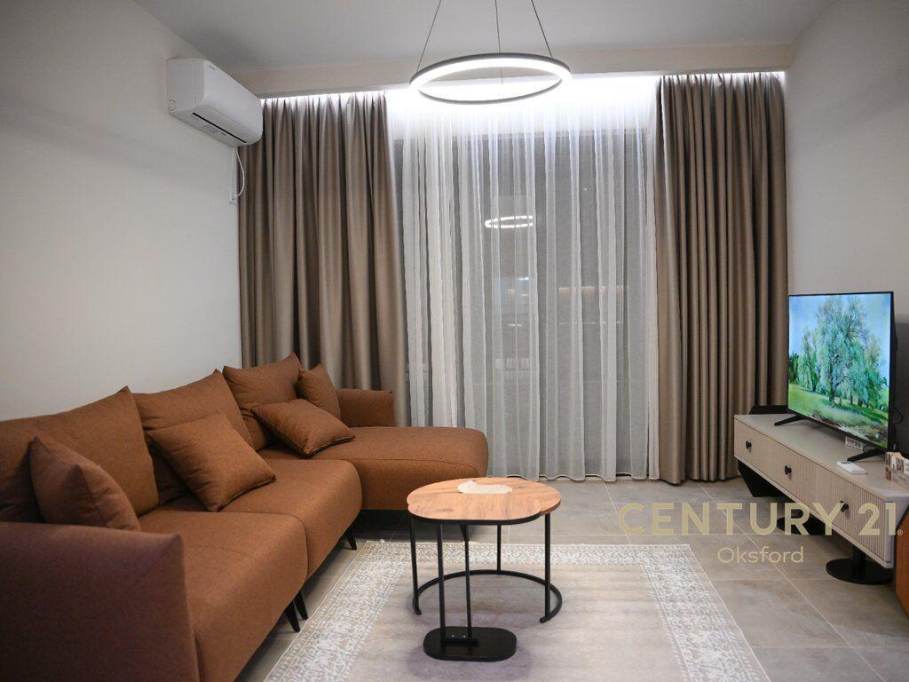 Apartment 2+1 for sale in Kamez!