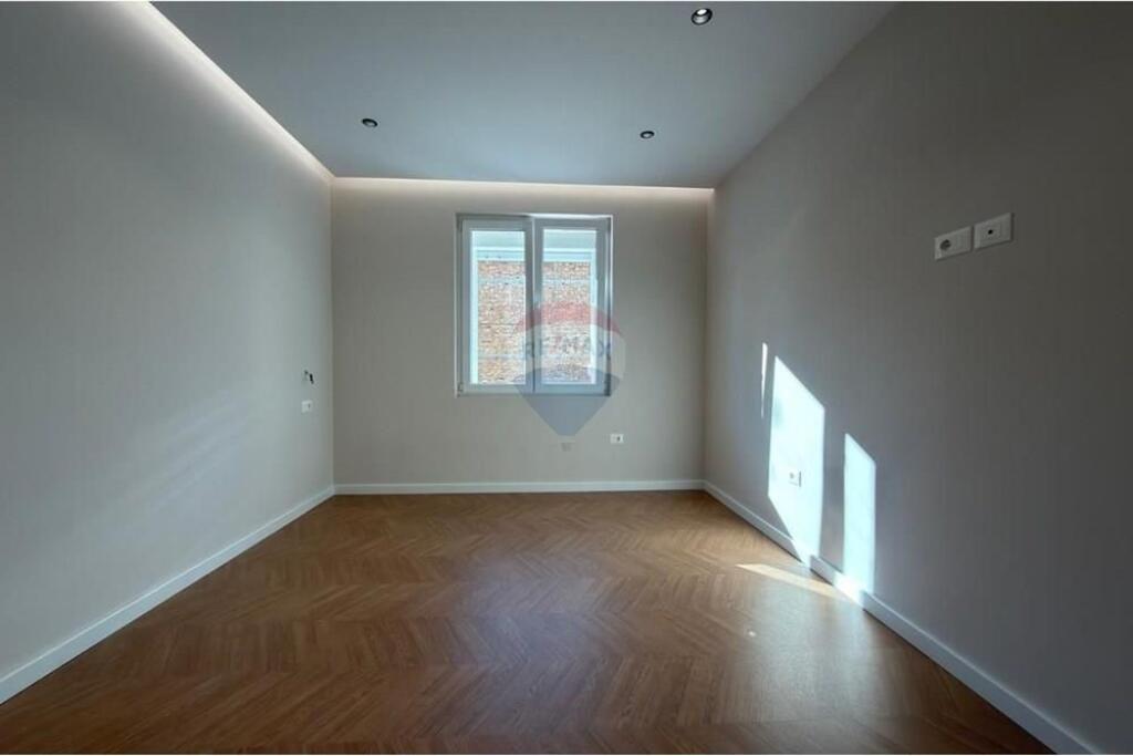 Apartament - Për Shitje - Myslym Shyri, Tiranë  ID: 530181047-531