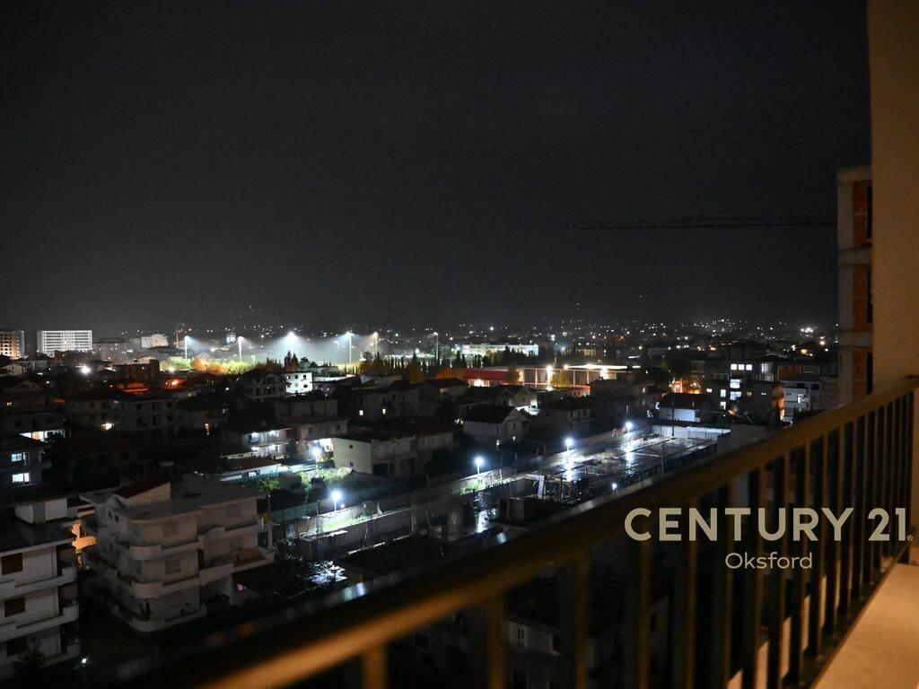 Apartment 2+1 for sale in Kamez!