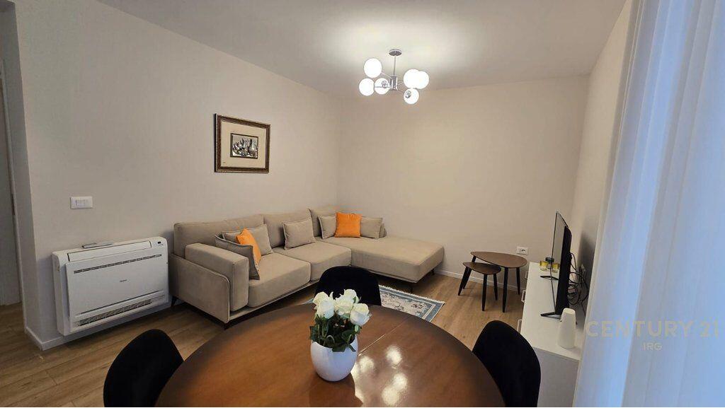 APPARTAMENTO 2+1 IN AFFITTO, VICINO A MYSLYM SHYRI! 850 €