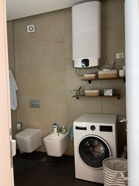 📌 JEPET ME QIRA APARTAMENT 1+1 + DEPO TEK GOLDEN PARK 3 📍 Përballë Spitalit Amerikan 3