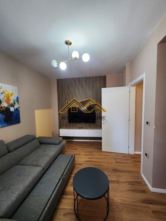 Shitet 2+1+Depo prane Drejtoria e Policisë , Durrës