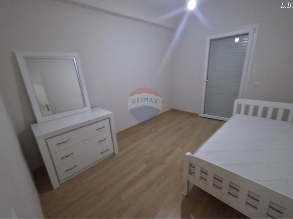 Apartament - Për Qira - Selita e Vjetër, Tiranë !!!! (ID: 530221059-424)