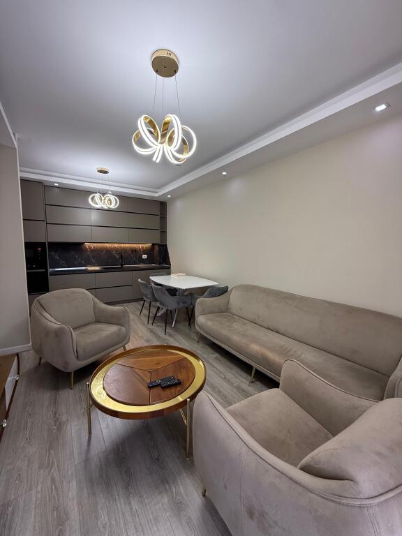 🏠JEPET ME QIRA Apartament Modern 2+1  📍Rezidenca Quartum 💶 Çmimi : 80.000 Leke/Muaj