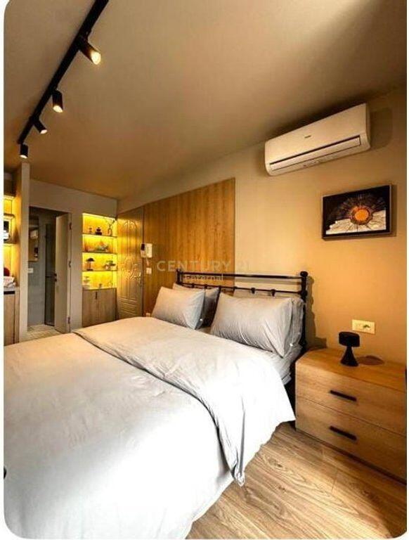 Studio per Qera Qender!