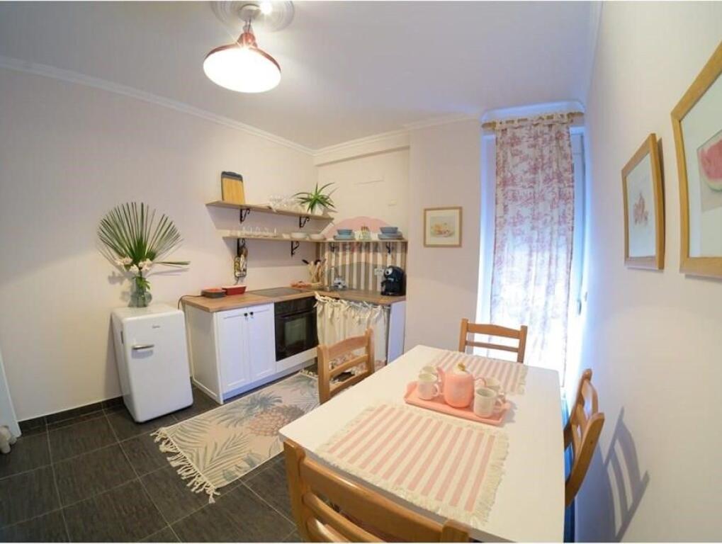 Apartament - Për Qira - Rruga e Barrikadave, Tiranë !!!! (ID: 530361014-399)