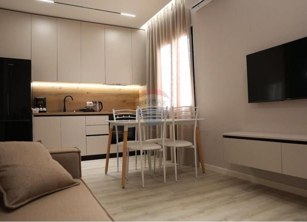 Ndërtesë - Për Qira - Rruga 5 Maji, Tiranë !!! (ID: 530201042-132)