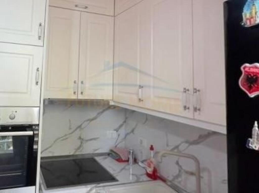 📍 Shitet Apartament 1+1 pranë Eleonorës, Kodra e Diellit – Selitë, Tiranë