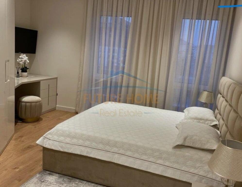 Shitet – Apartament 3+1+2, Fusha e Aviacionit, Tiranë