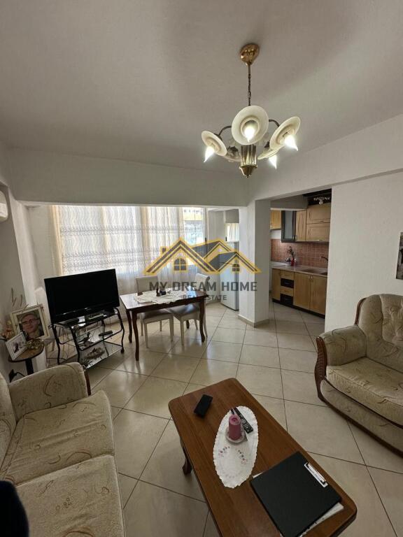 Apartament 2+1 në shitje te Rruga e re e Portit!