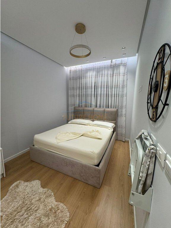 Qera, Apartament 2+1 Foleja e Gjelber Zogu i Zi