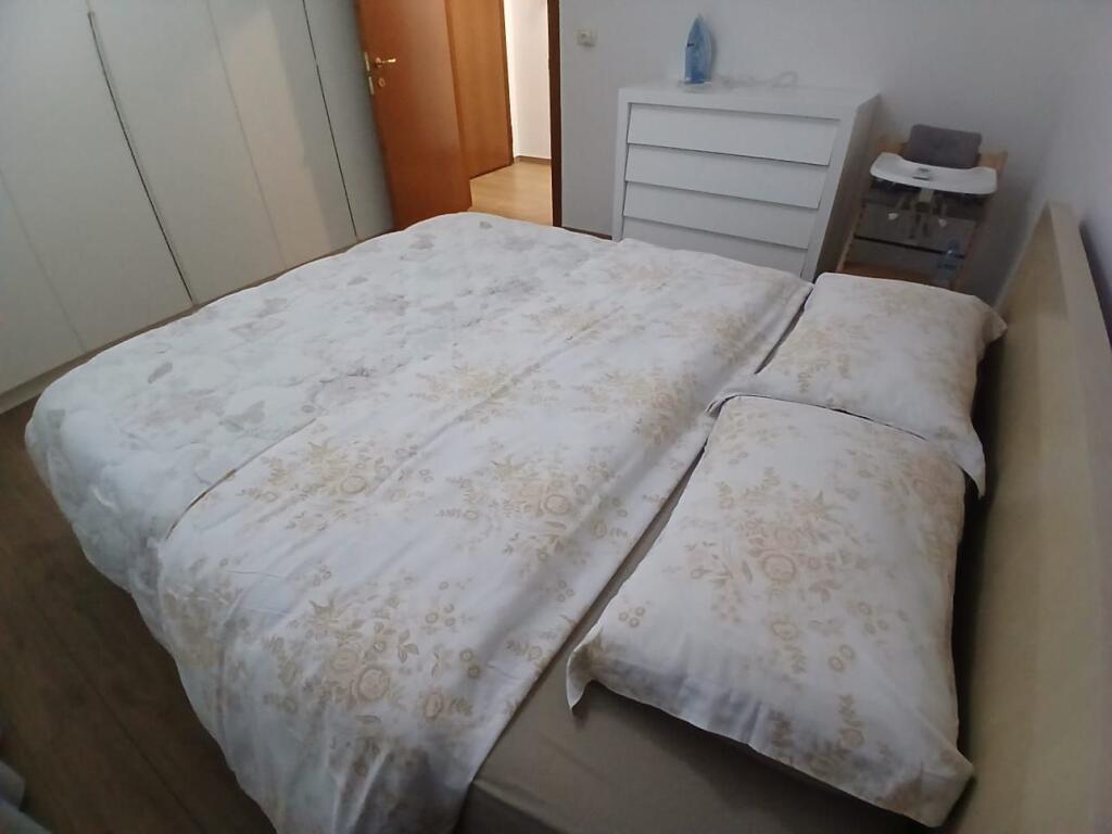 Affittasi appartamento 2+1+1 bagno +1 balcone