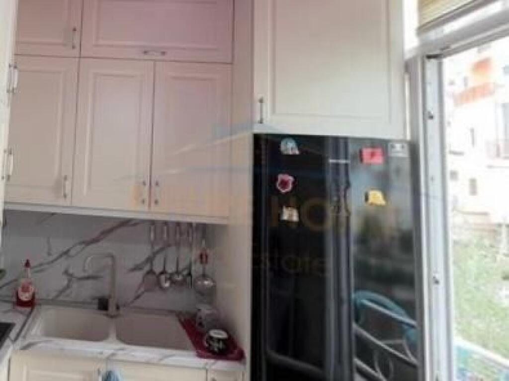 📍 Shitet Apartament 1+1 pranë Eleonorës, Kodra e Diellit – Selitë, Tiranë