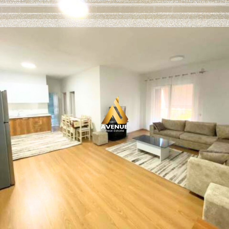 Jepet me qira apartament 3+1  tek– 5 Maji (pranë Concord Center) Tiranë  