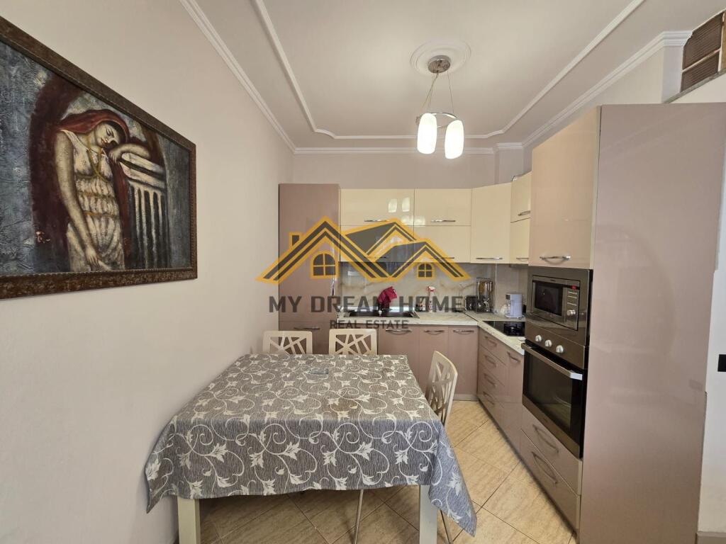 Apartament 2+1 Për Qera në Rrugën e re të Portit, Durrës