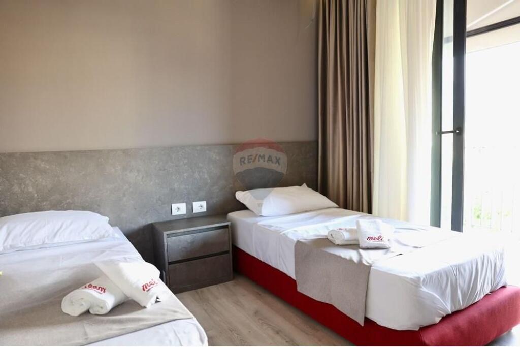 Godine Luksoze me qira - RRUGA "5 MAJI"