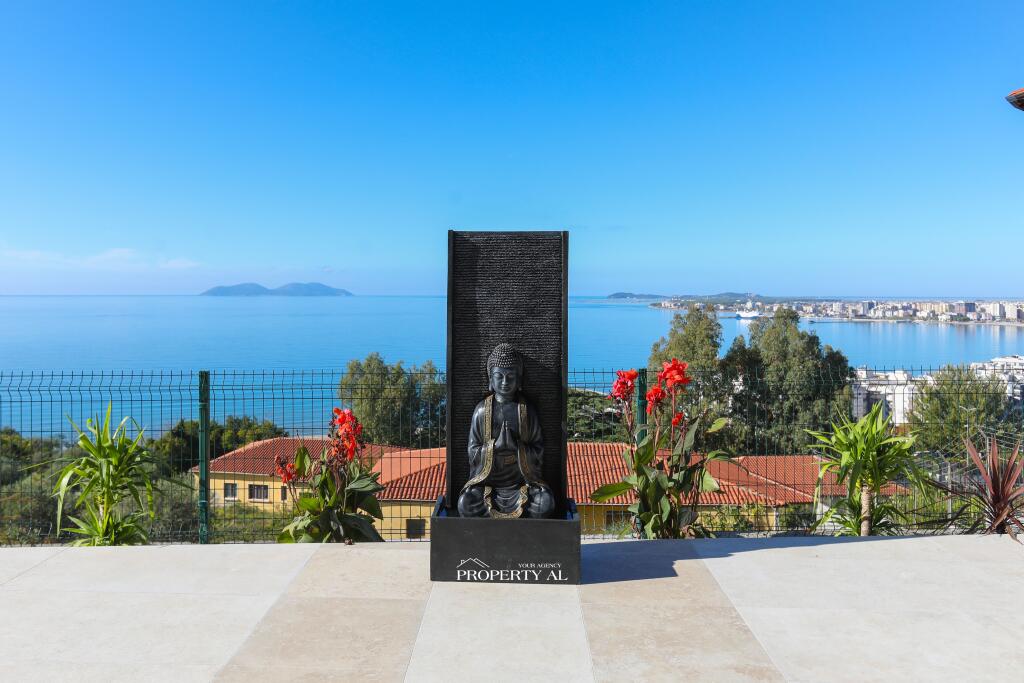 Apartament Unik Per Shitje Ne Lungomare 