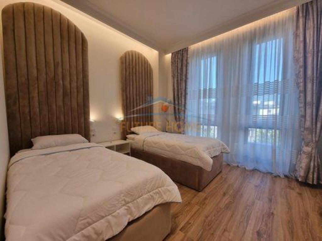 Qera,Apartament 2+1+Post Parkimi , tek Park Gate!